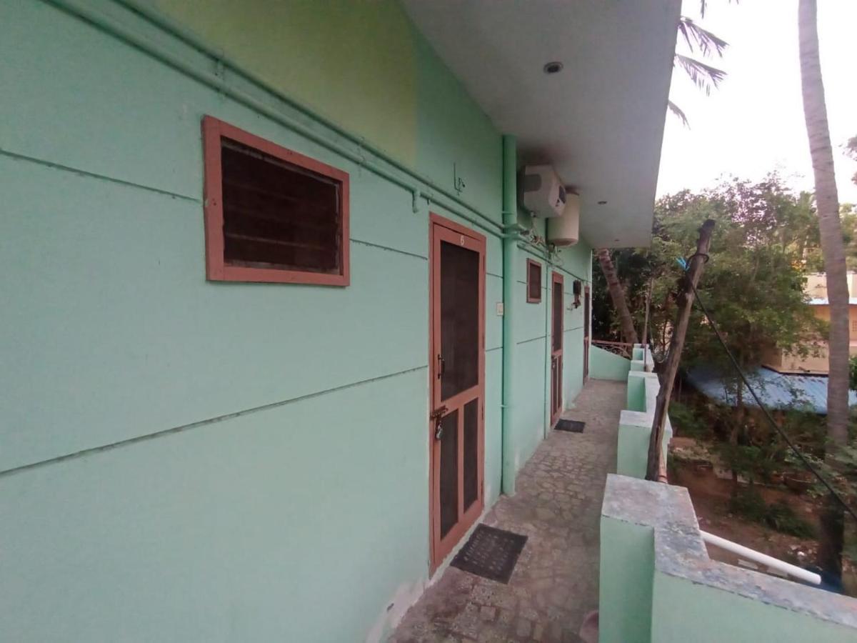 Sri Shankaraa Guest House Tiruvannamalai Bagian luar foto