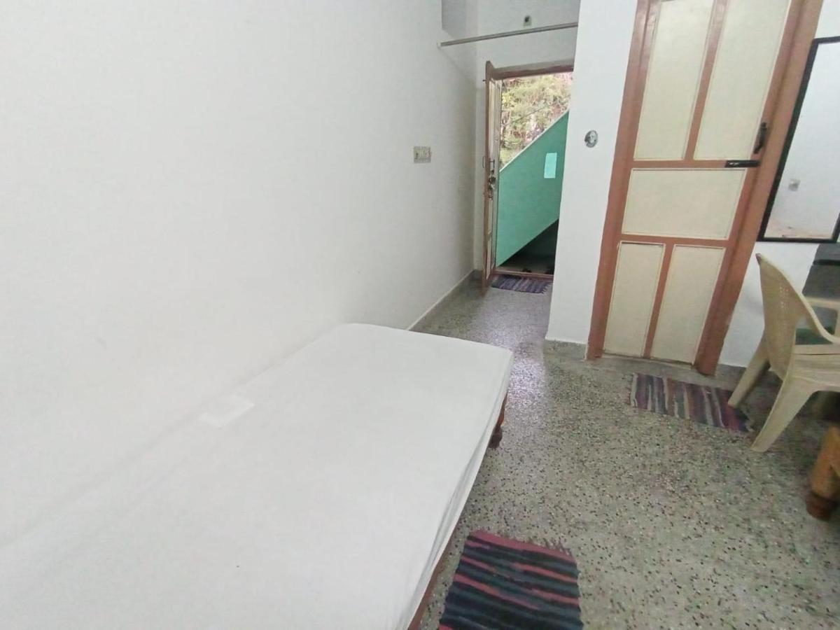 Sri Shankaraa Guest House Tiruvannamalai Bagian luar foto